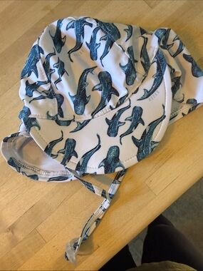 Dozer Whale Print Baby Sun Hat - Blue on White 12-24m whale shark